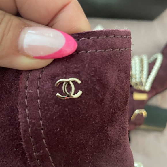 Chanel Burgundy Chest Velvet Cap Toe Pearl Chain Ankle Boots/Booties - Picture 6 of 11